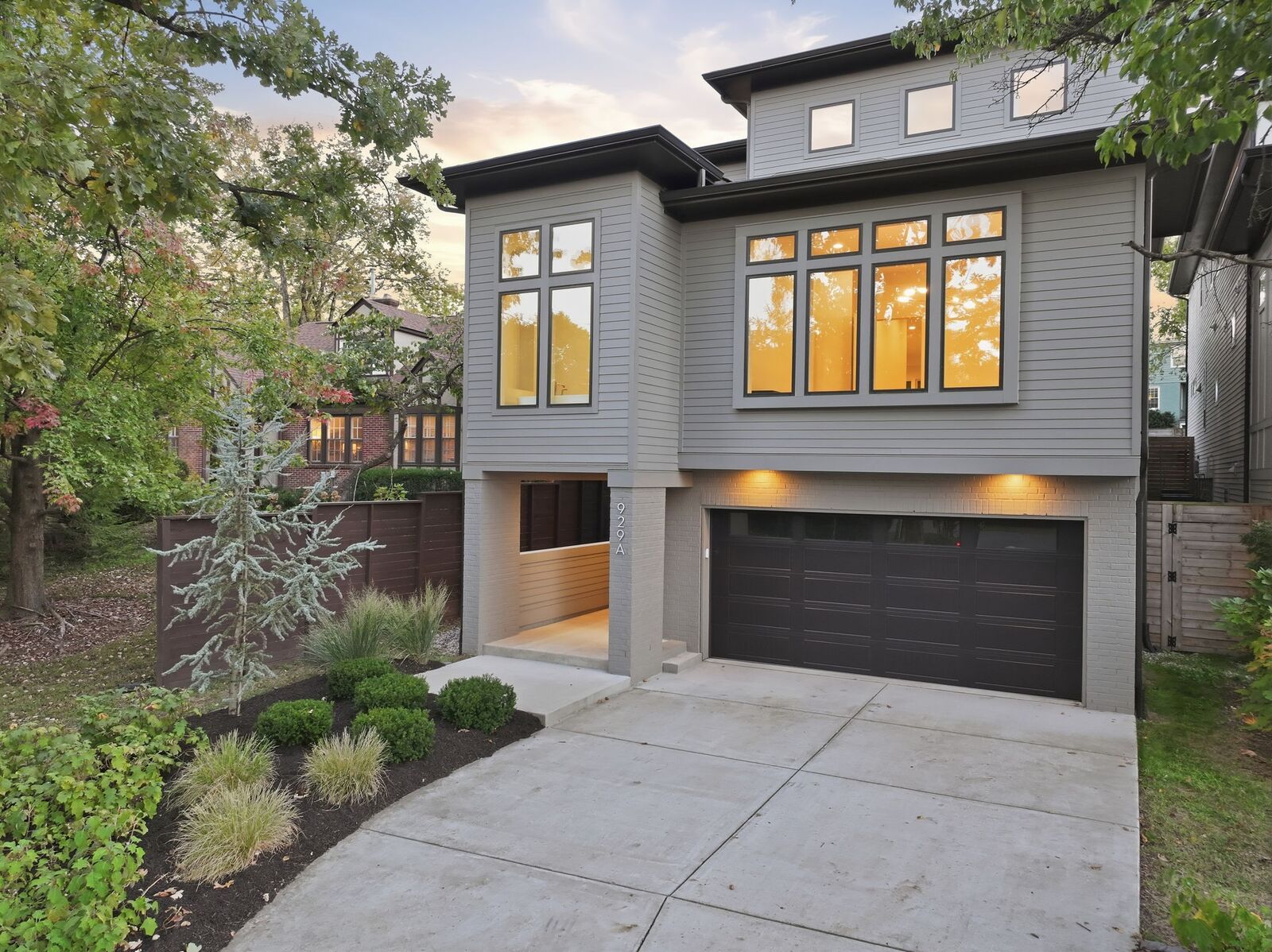 Property Photo: 929A Battlefield Dr TN 37204