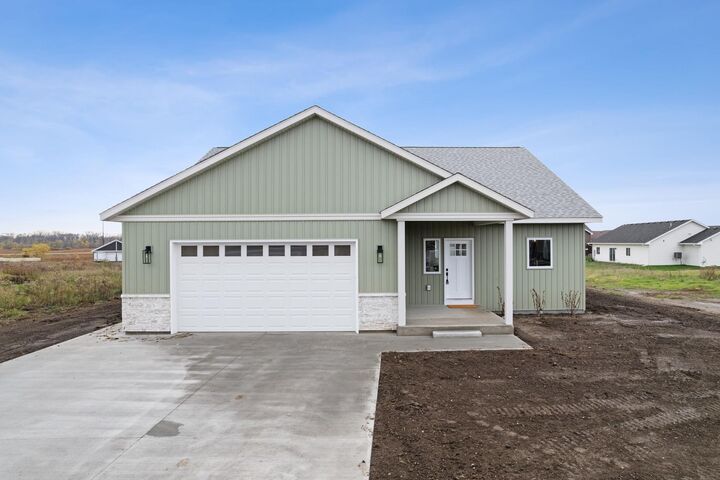 Property Photo:  1009 Misty Curve  MN 55313 