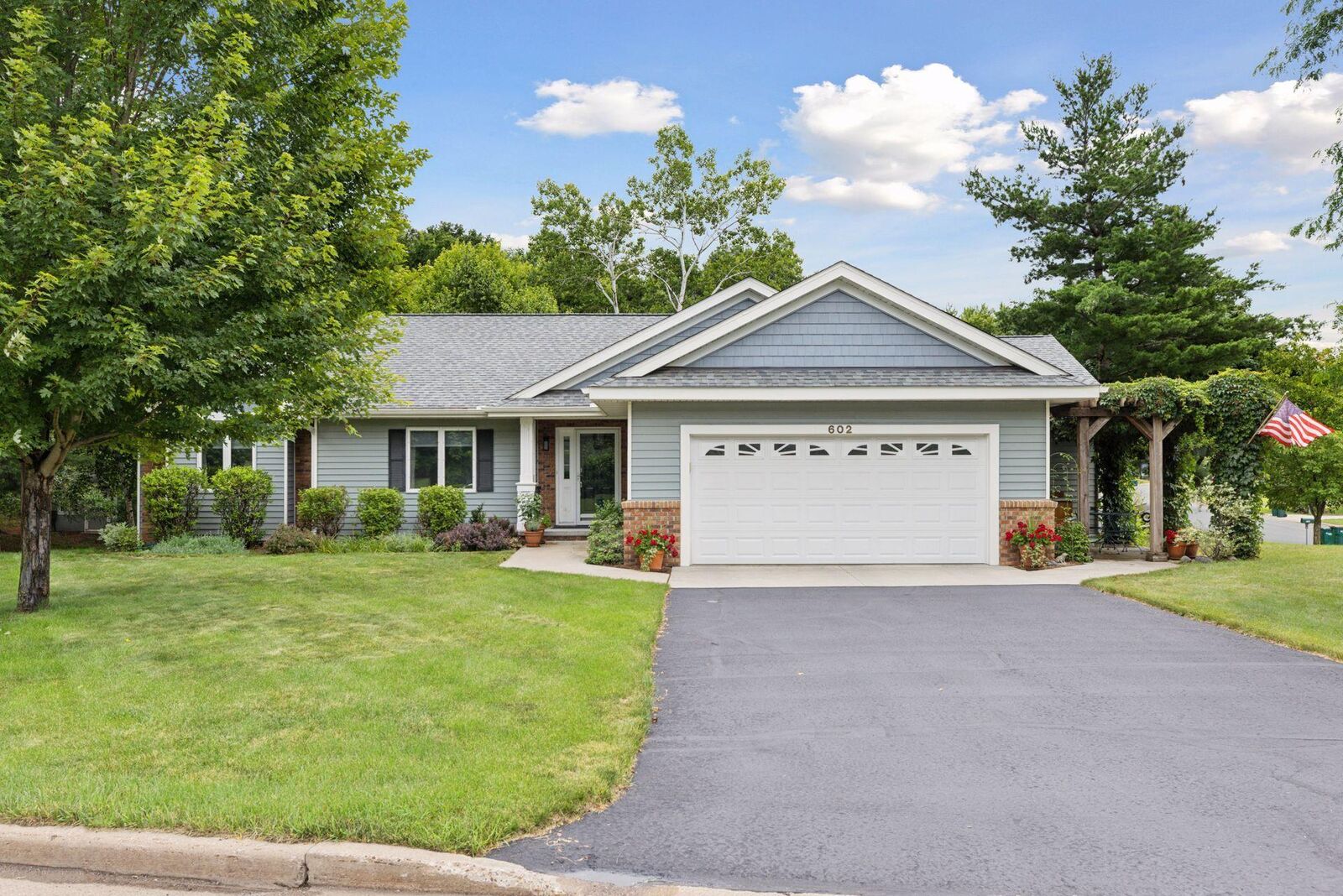 Property Photo:  602 Helen Street N  WI 54016 