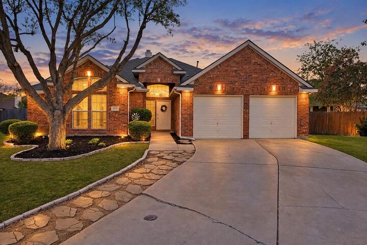 Property Photo:  4312 Still Meadow Court  TX 75052 