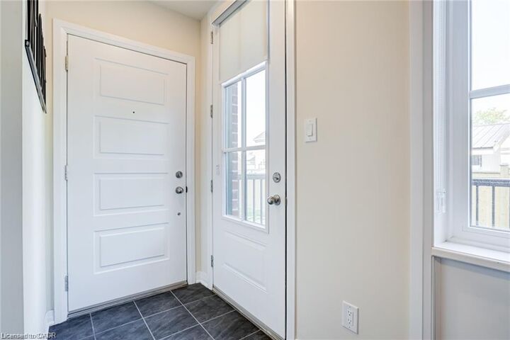 Property Photo:  12 Blanshard Street 204  ON L8P 0C7 