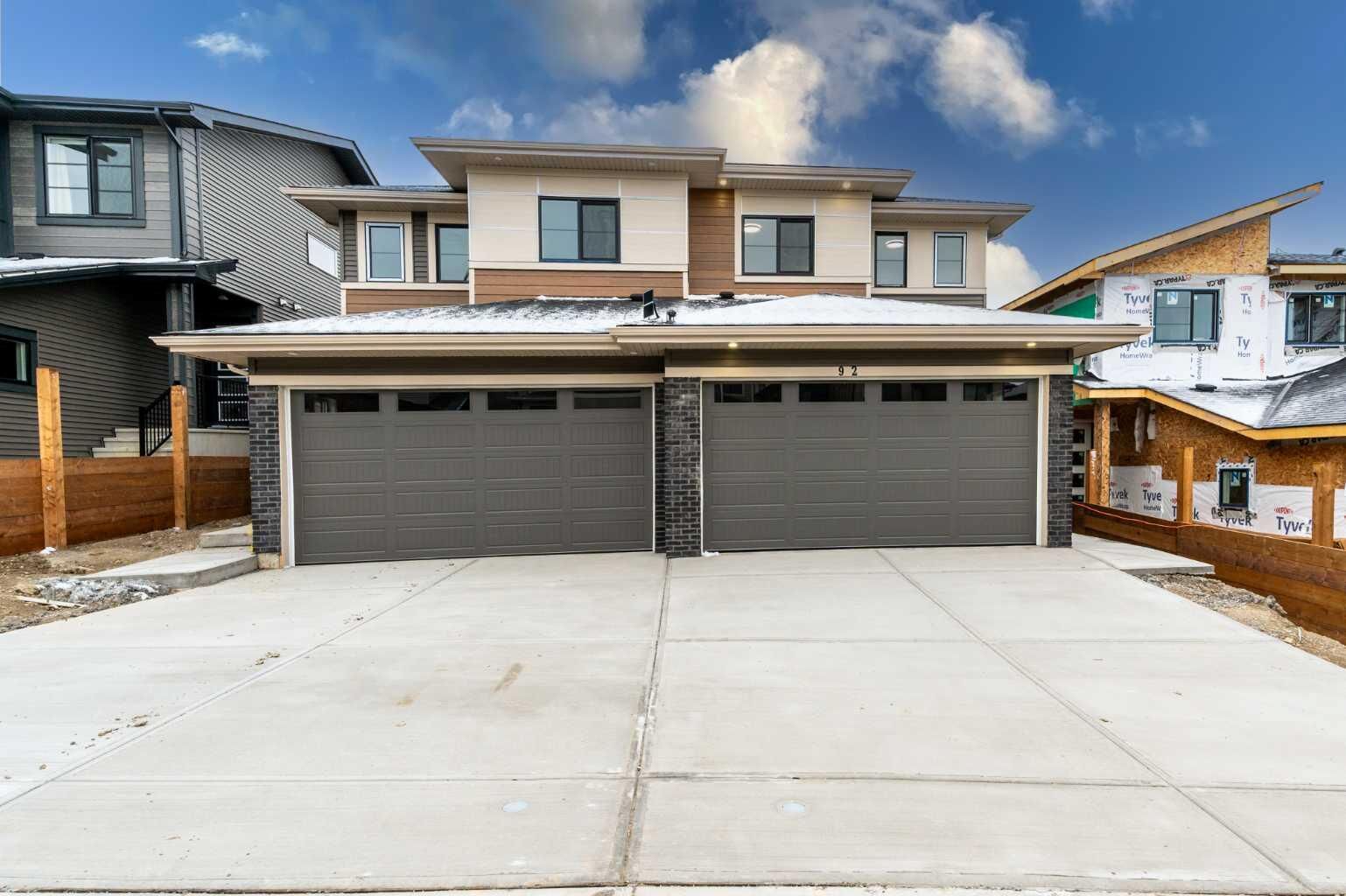 Property Photo:  92 Heritage Manor  AB T4C 3K8 