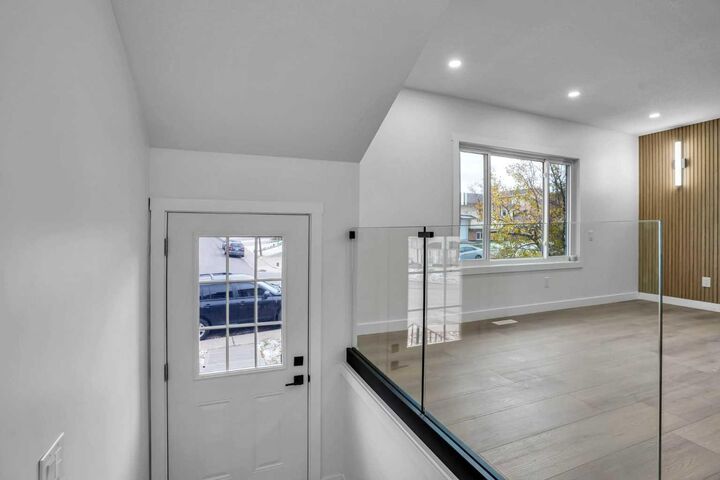 Property Photo: 28 Sandstone Hill NW AB T3K 2W7