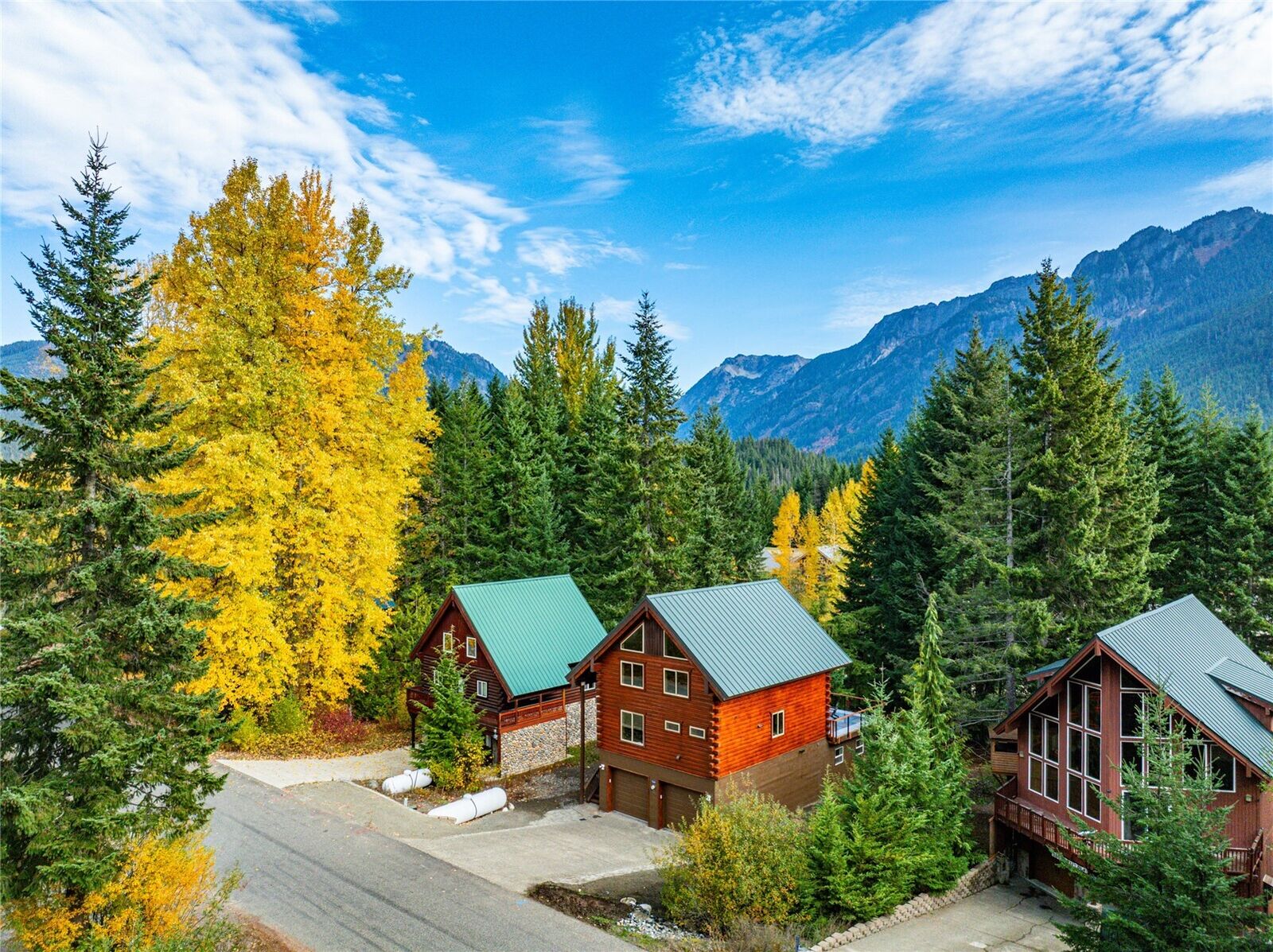 Property Photo: 260 Rampart Drive WA 98068