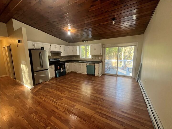 Property Photo:  39 Sachem Road  RI 02915 