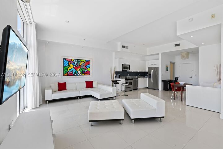Property Photo: 2001 Meridian Ave 506 FL 33139