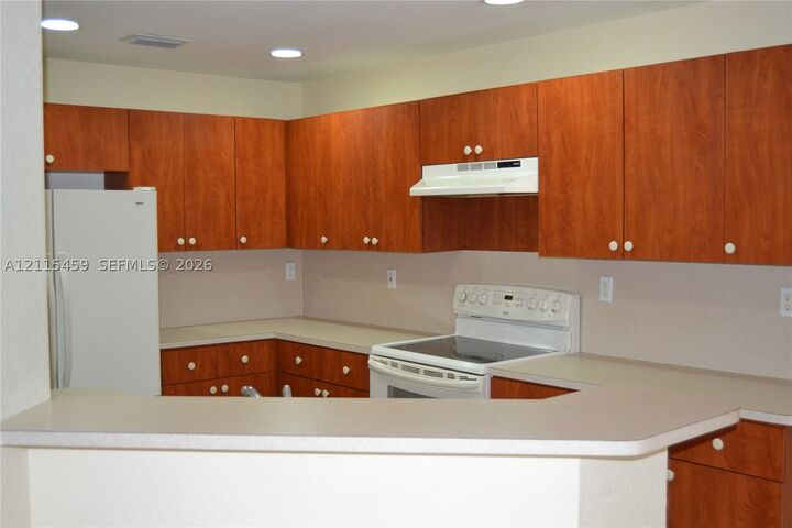 Property Photo: 16636 SW 47th Ter 16636 FL 33185