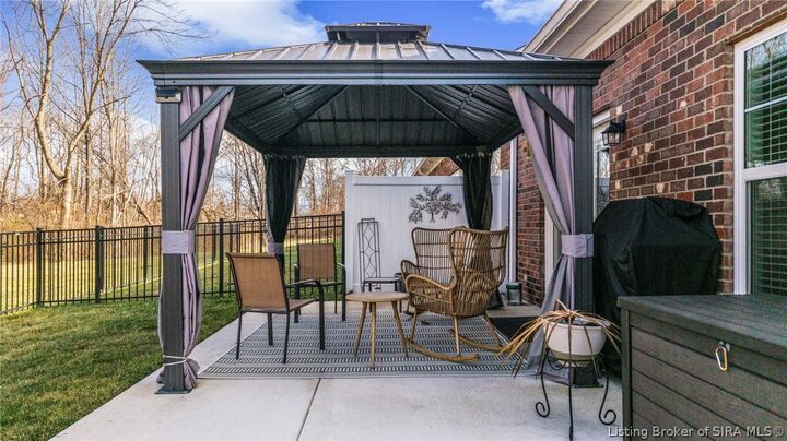 Property Photo: 3409 Elaine Avenue IN 47130