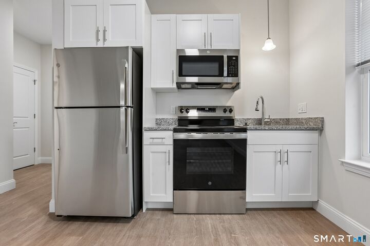 Property Photo:  55 Steele Boulevard 304  CT 06037 