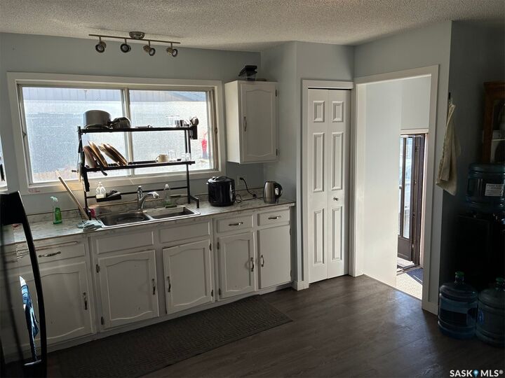 Property Photo: 302 2nd Street W SK S9X 1E4