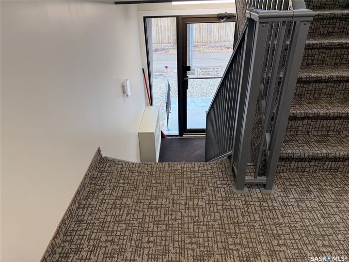 Property Photo: 607 10th Street 206 SK S0K 2A0