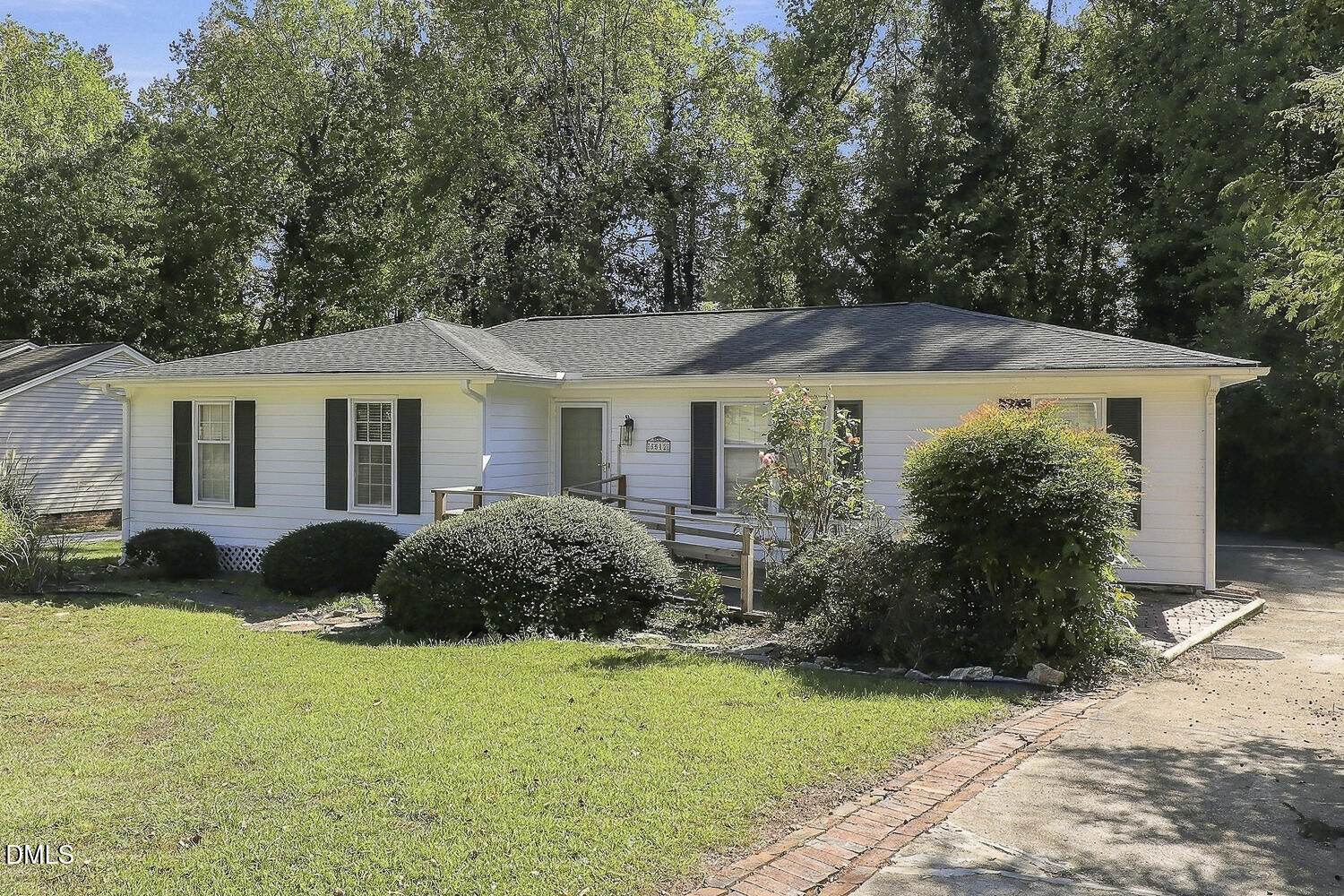 Property Photo: 5512 Old Forge Circle NC 27609