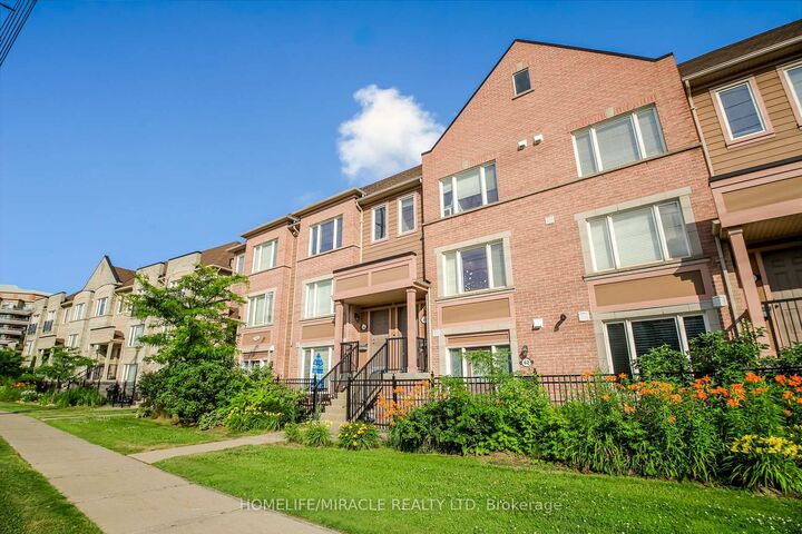 Property Photo: 3056 Eglinton Avenue W 62 ON L5M 8E4