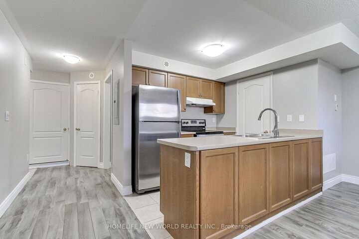 Property Photo:  133 Isaac Devins Boulevard 3  ON M9M 0C4 