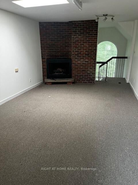 Property Photo:  89 Seaton Street  ON M5A 2T2 