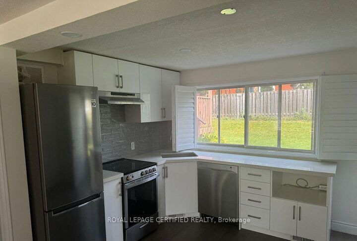 Property Photo:  62 Elkington Drive Bsmt  ON N2B 1S2 