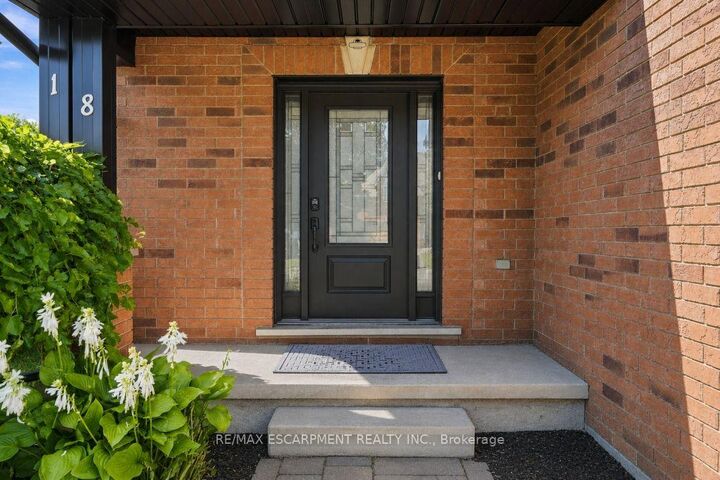 Property Photo:  18 Sable Drive  ON L9K 1K9 