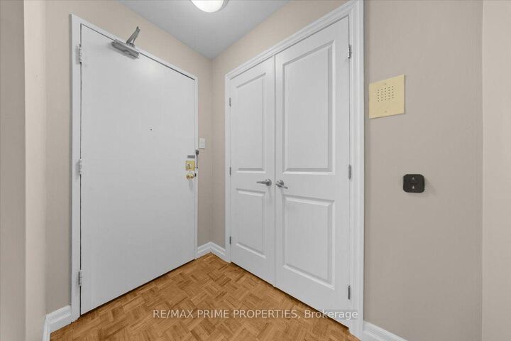 Property Photo:  158 McArthur Avenue 1202  ON K1L 8C9 