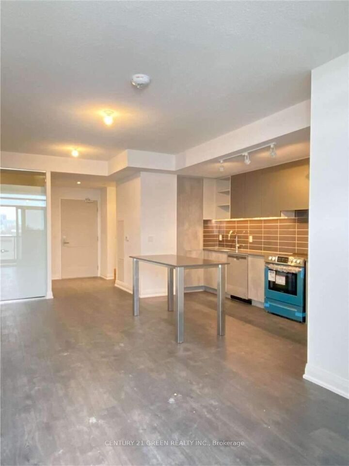 Property Photo:  10 Gibbs Road E 808  ON M9B 0E2 