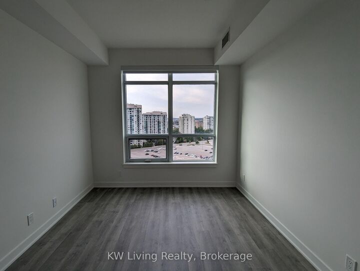 Property Photo:  50 Upper Mall Way B1207  ON L4J 0L8 
