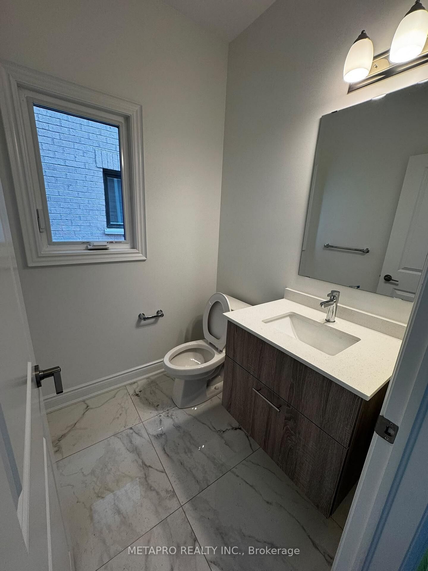Property Photo: 36 Misted Breeze St Crescent ON L6Y 6M1