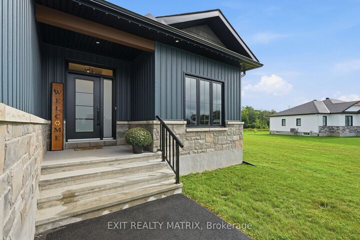 Property Photo:  256 Trudeau Crescent  ON K4R 0E2 