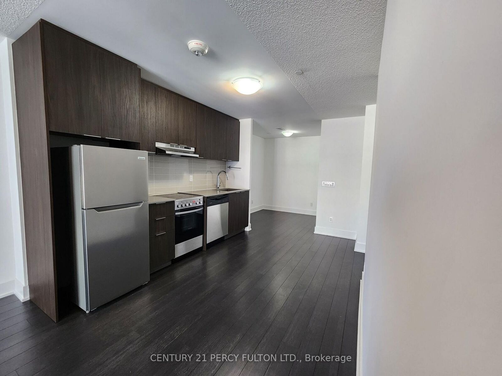 Property Photo:  18 Millwood Road R215  ON M4S 0C2 