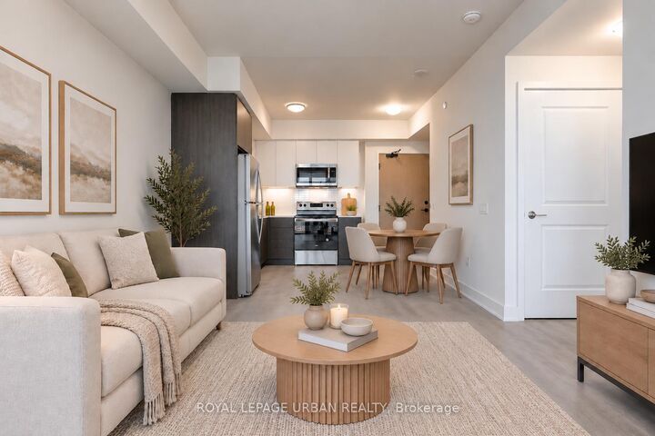 Property Photo:  204 Burnhamthorpe Road E 1108  ON L5A 4L4 