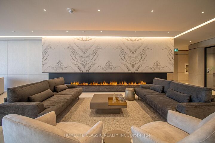 Property Photo:  30 Upper Mall Way 616  ON L4J 0L7 