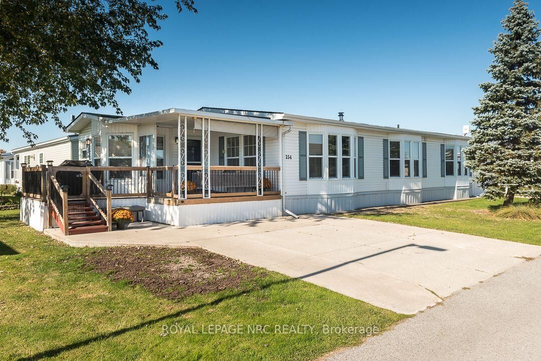 Property Photo: 3033 Townline Road 254 ON L0S 1S1