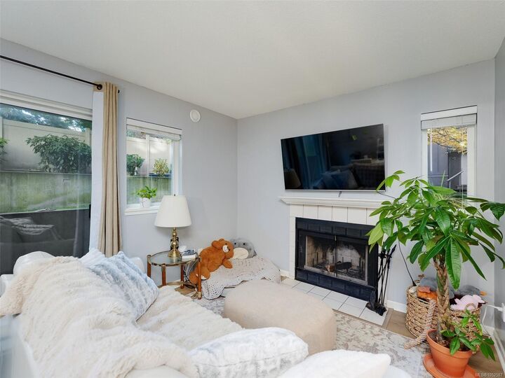 Property Photo:  2520 Wark St #114  BC V8T 5G6 