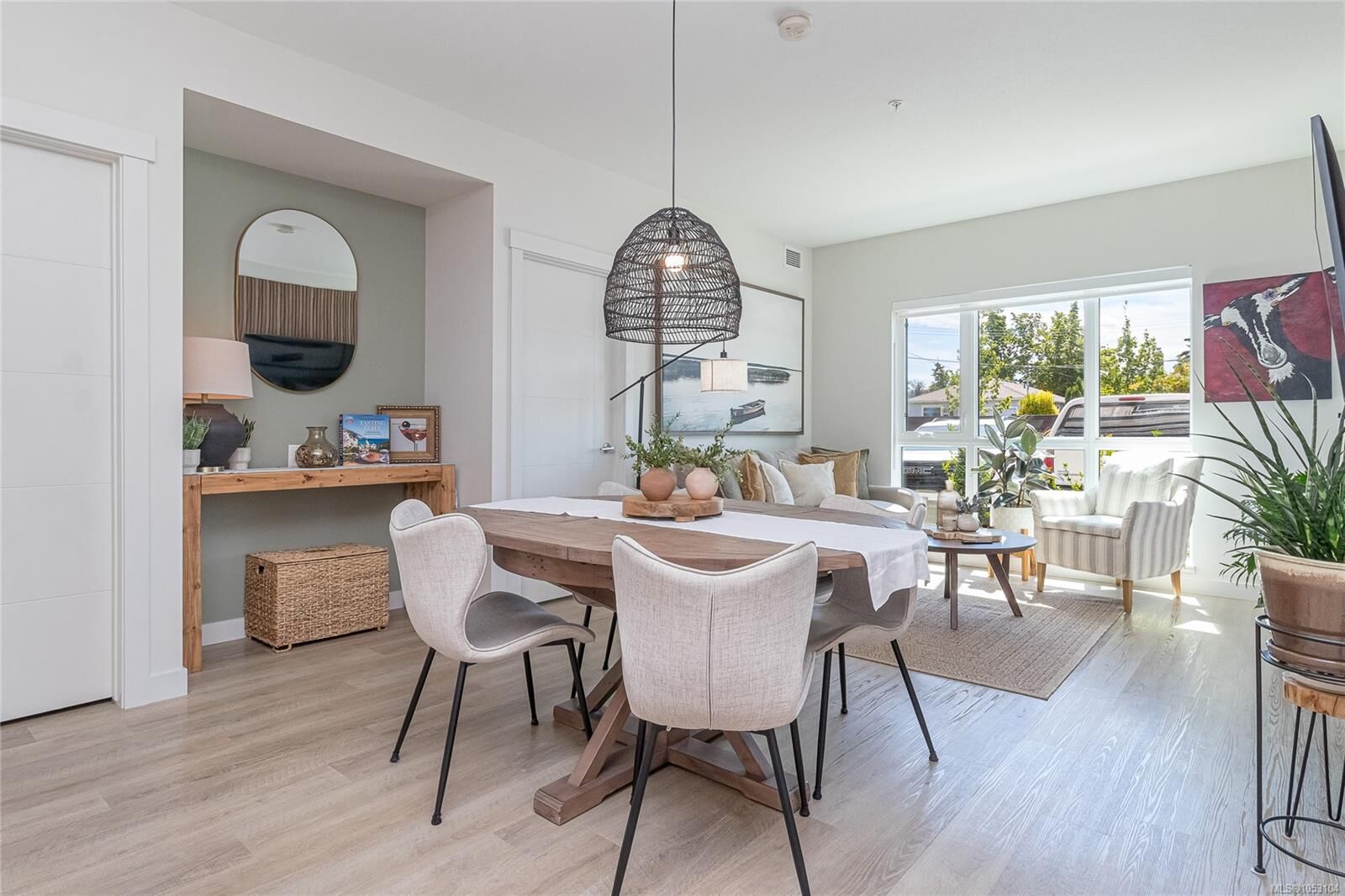 Property Photo:  120 Jensen Ave W #106  BC V9P 0H6 