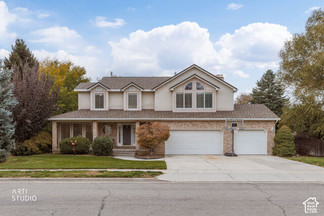 Property Photo: 11118 S Tall Pines Way E UT 84092