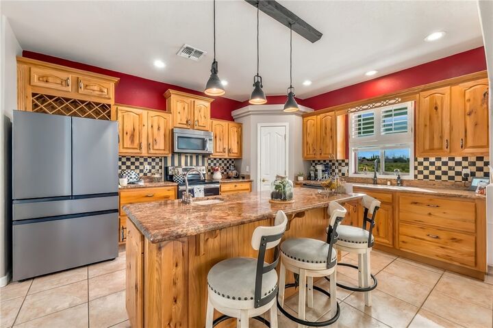 Property Photo: 7037 E Blazed Ridge Drive AZ 86401