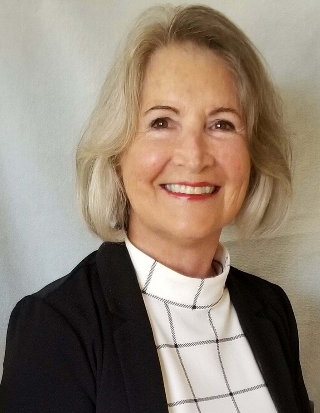 Dolores Woods, Real Estate Salesperson in Ventura, Property Shoppe
