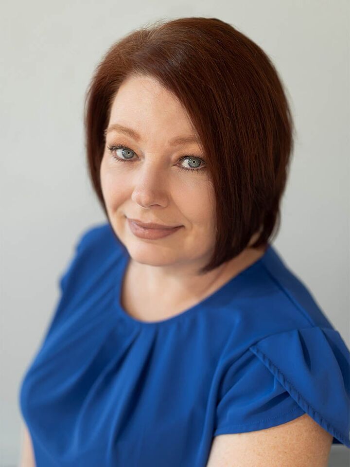 Holly Everett, Real Estate Salesperson in Hudson, Affiliated