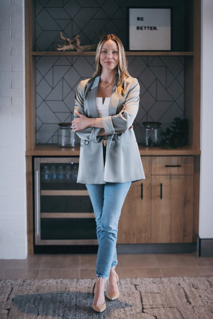 Chelisa Philbrick, Real Estate Salesperson in Elkhorn, The Good Life Group