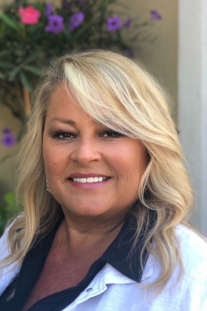 Julie Meeks, Affiliate Broker in Brentwood, Southern Realty