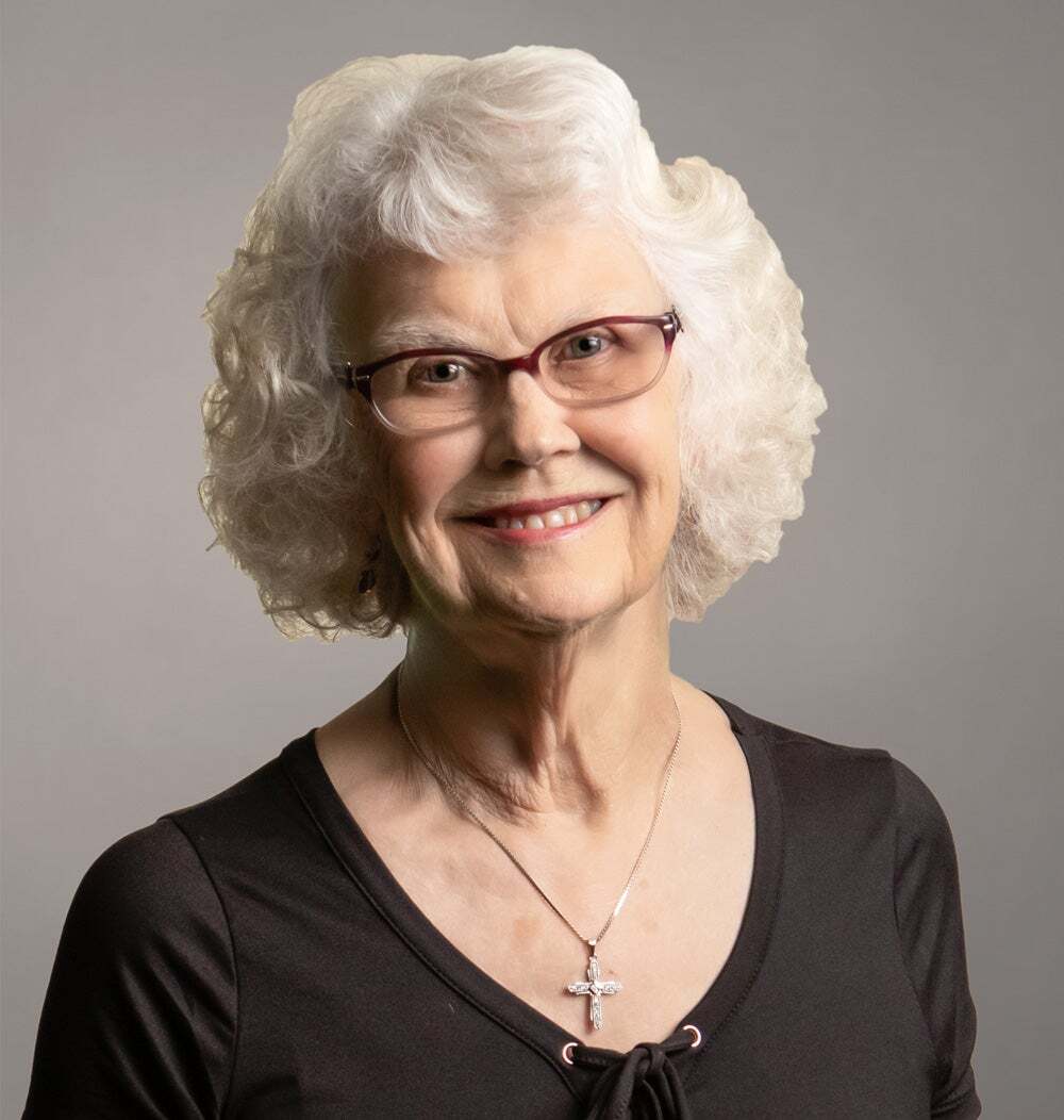 Ruth Wilson, Real Estate Broker in Brookings, Agate Realty