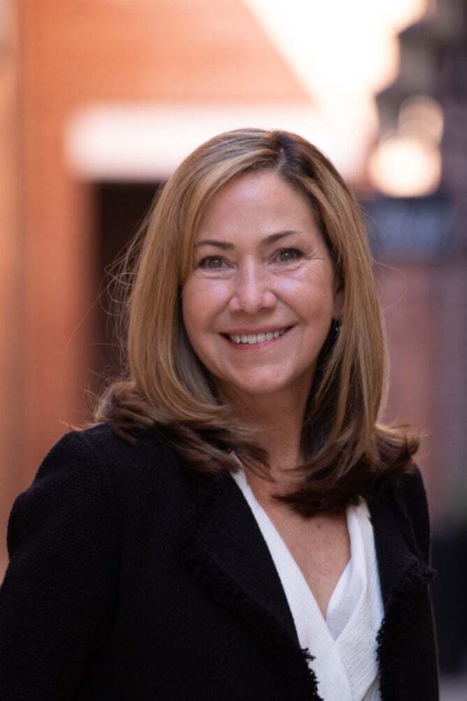 Jennifer Martin, Sales Associate in Naperville, Chicago