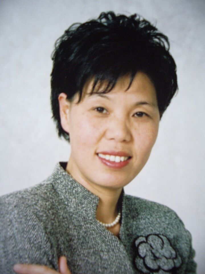 Lucy Lee, Real Estate Salesperson in McHenry, North East
