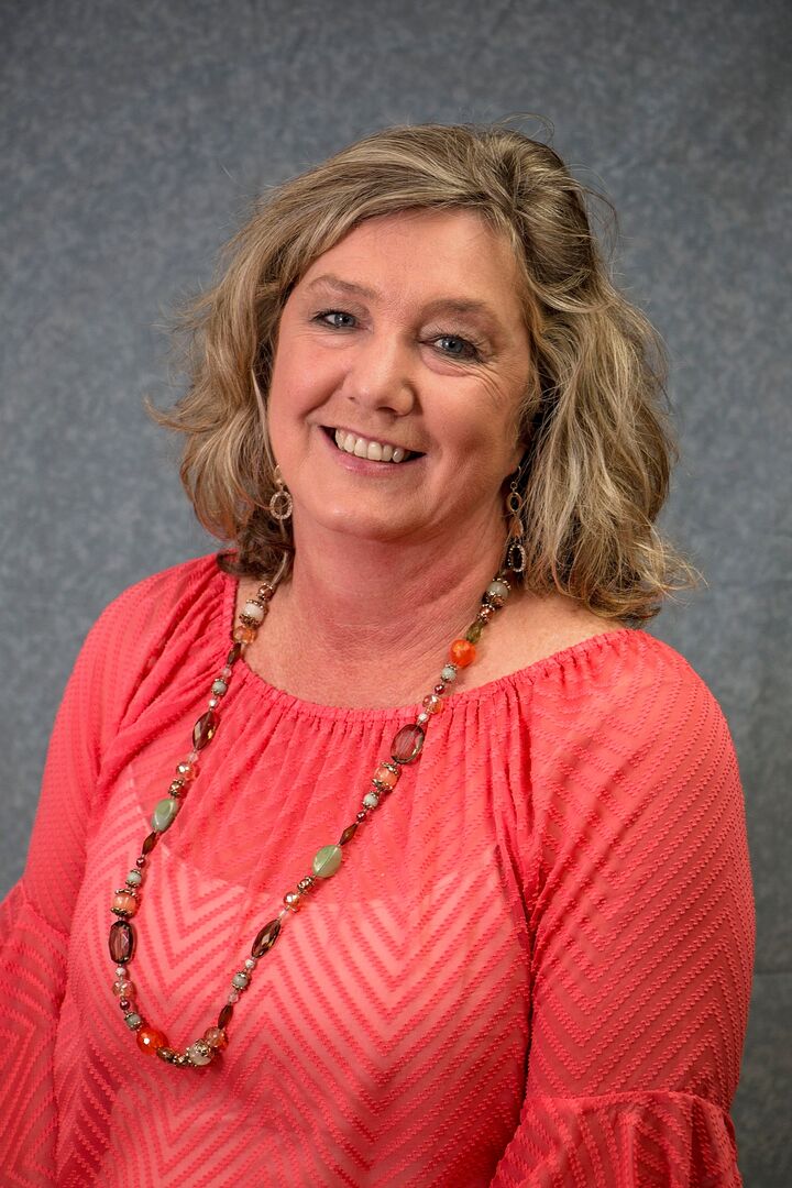 Virginia Cussner, Associate Real Estate Broker in Stillwater, Global Realtors