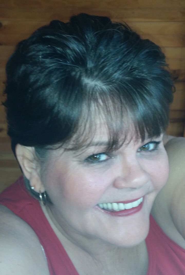 Dena Smith, Real Estate Salesperson in Lewisburg, Stuart and Watts Real Estate