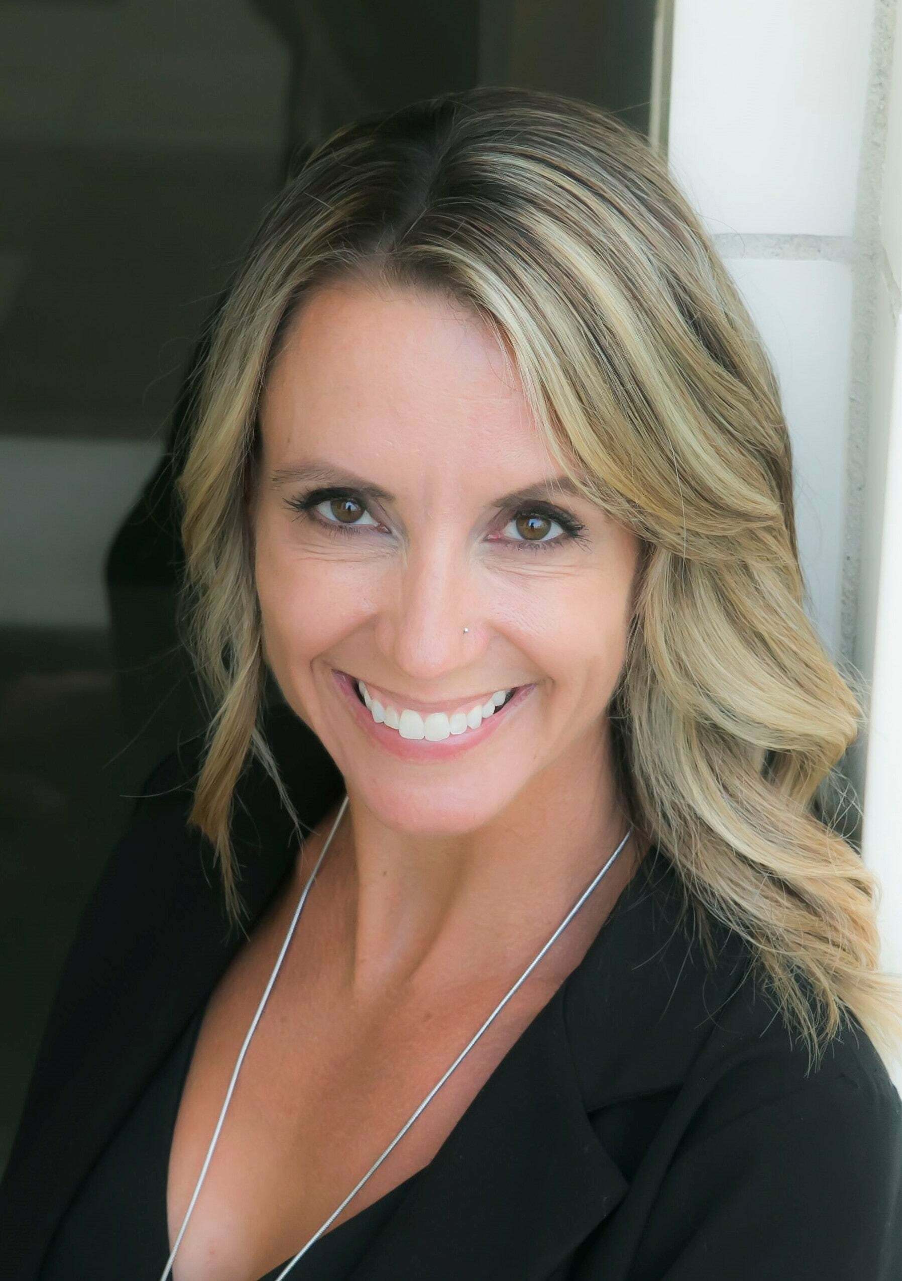 Jennifer Wachsmuth, Real Estate Salesperson in Camarillo, Real Estate Alliance