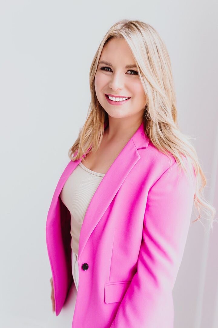 Orishia Benevelli,  in Saskatoon, Coldwell Banker Signature