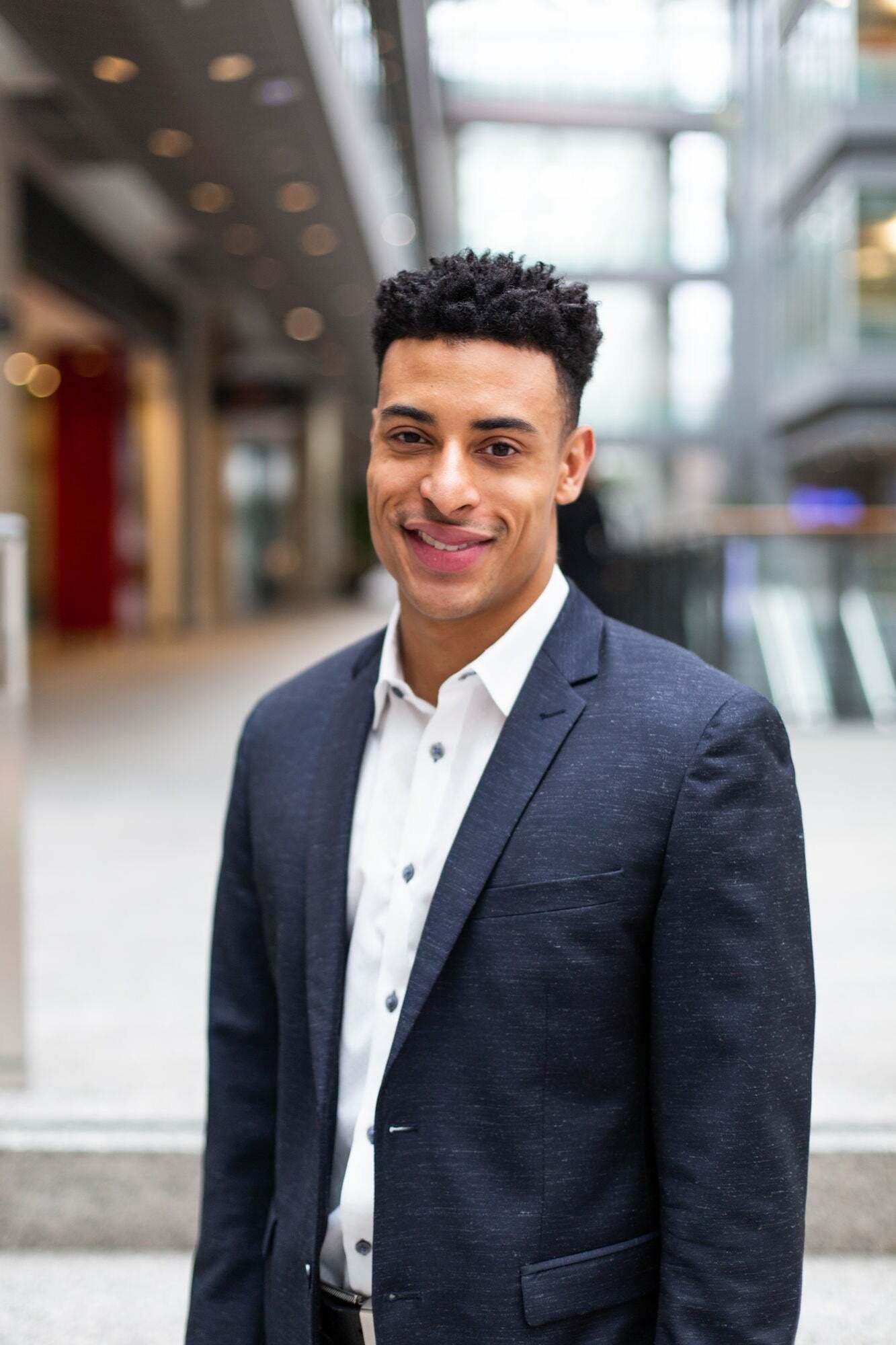 Tre Folkes, Sales Representative in Toronto, Coldwell Banker The Real Estate Centre, Brokerage