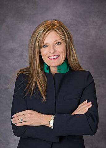 Traci Ens,  in Rochester, Professionals