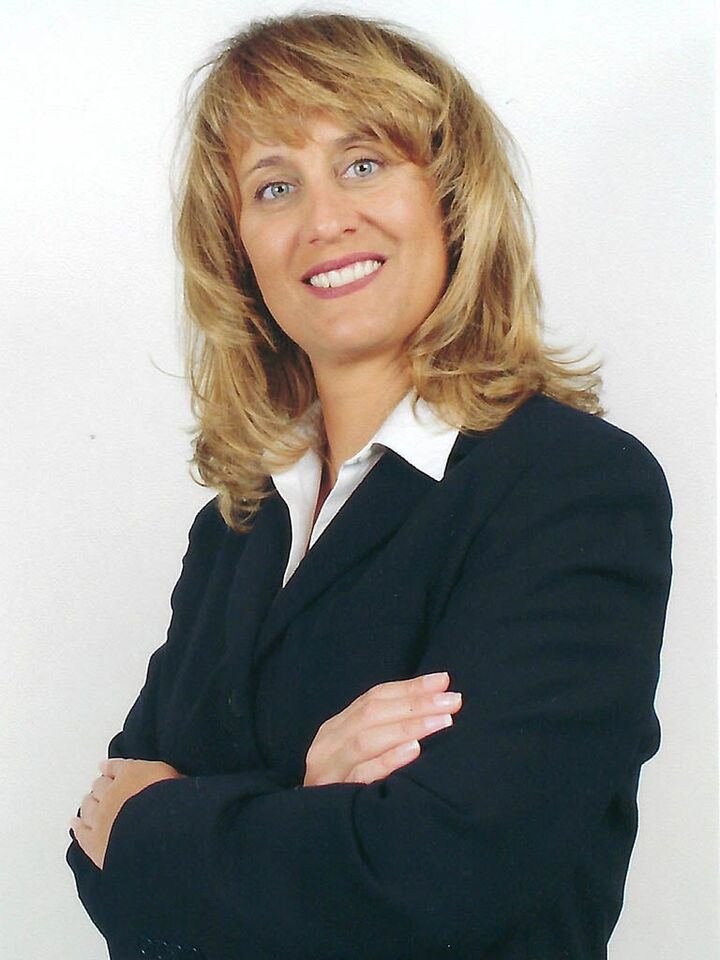 DaVonna Charles, Real Estate Salesperson in El Cajon, Affiliated