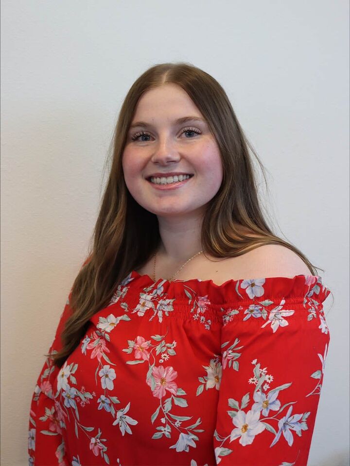 Sydney Johnston, Real Estate Salesperson in Fitchburg, Affiliated