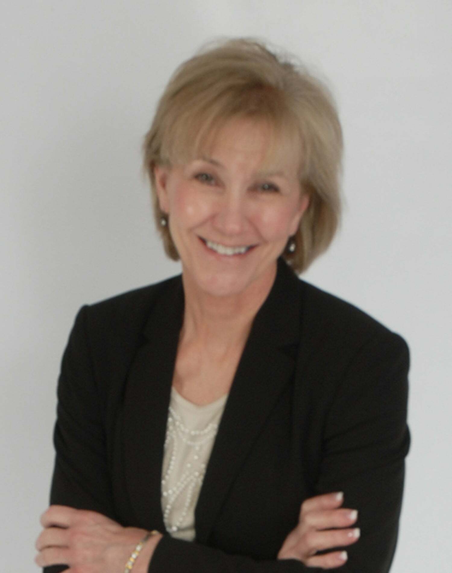 Sue Broadwater, Real Estate Salesperson in Vienna, Select Properties